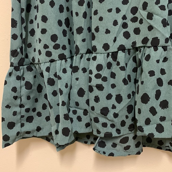 Green cheetah print dress. XL - Picture 6 of 10